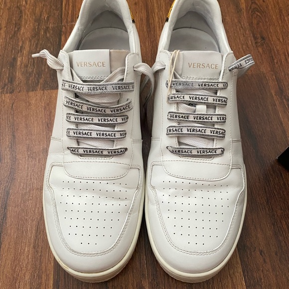 Versace Original White - Picture 3 of 13